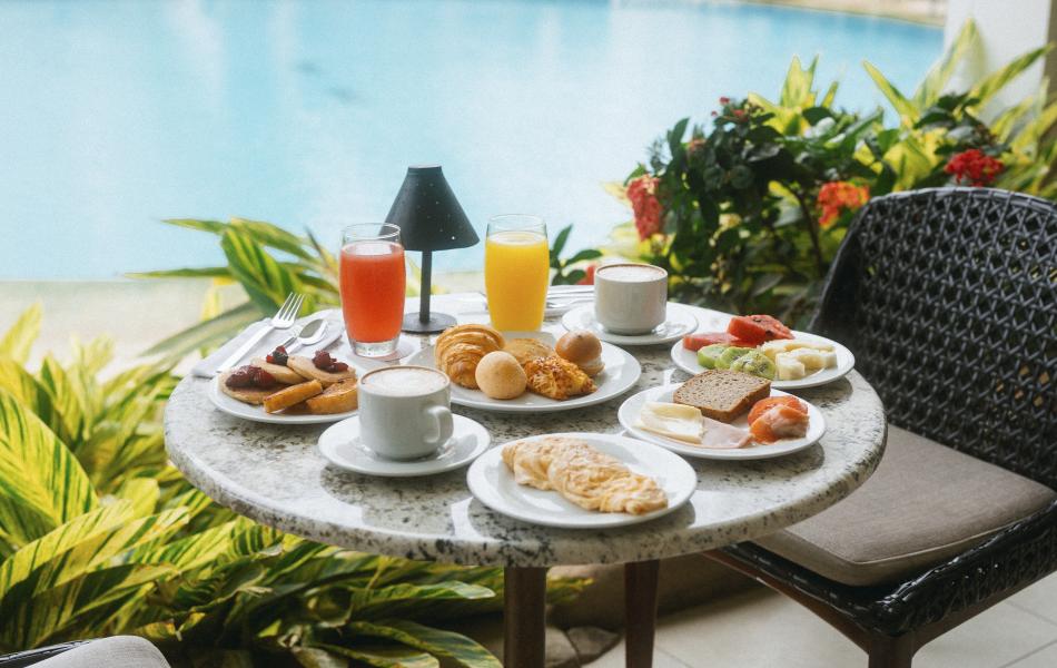 Desayuno Buffet incluido Desayuno Buffet incluido